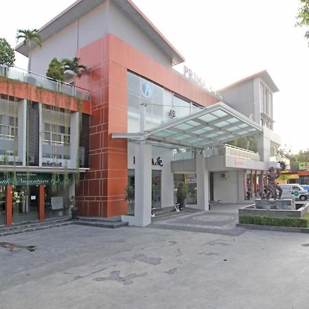 Reddoorz Premium Near Sleman City Hall Yogyakarta Exteriér fotografie