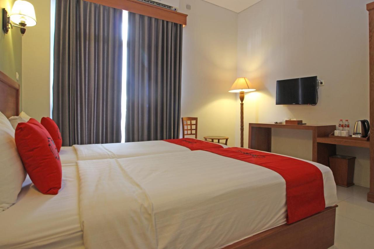 Reddoorz Premium Near Sleman City Hall Yogyakarta Exteriér fotografie